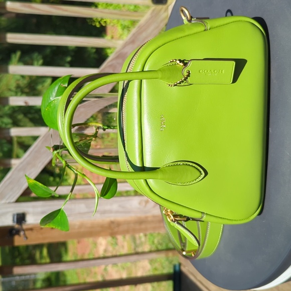 Coach Borough Satchel Dark Lime Green HTF! - Picture 1 of 11